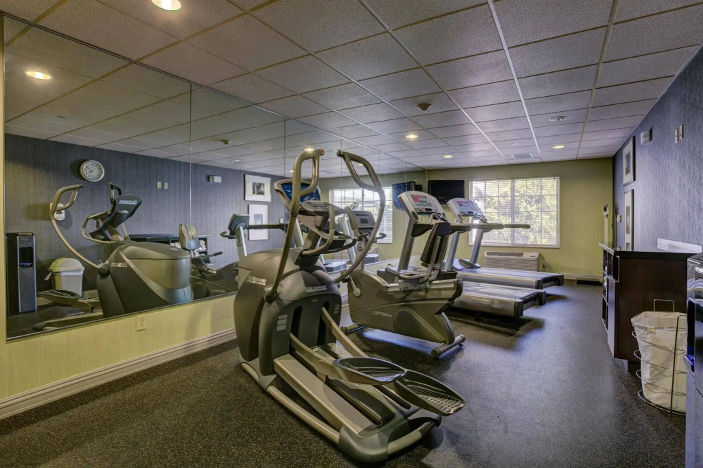 Holiday Inn Hotel & Suites-Milwaukee Airport by IHG - Général