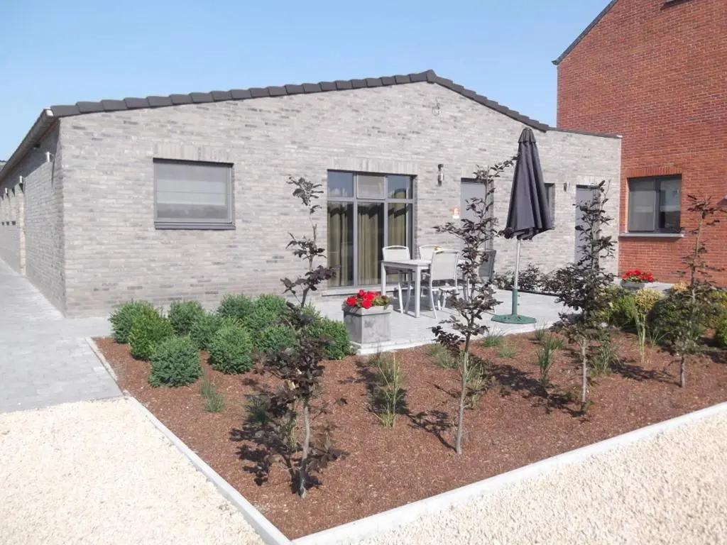 2 Bedrooms Cottage