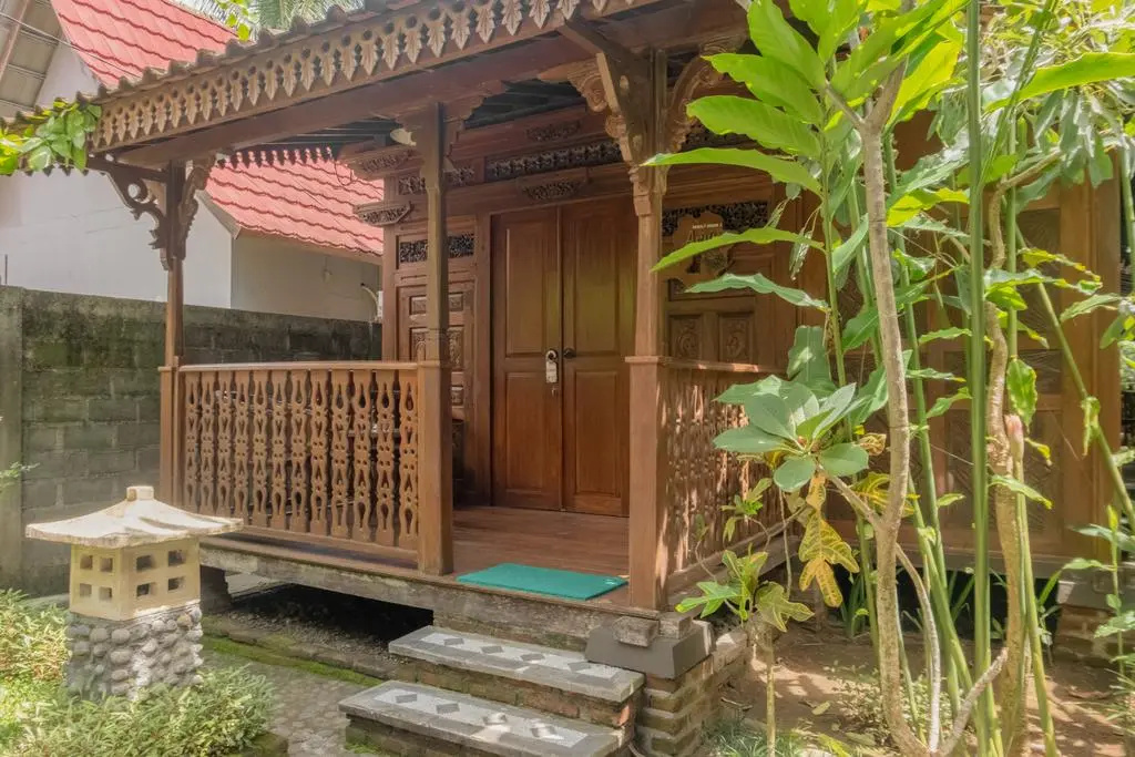 OYO 593 Kalaras Hotel & Cottage
