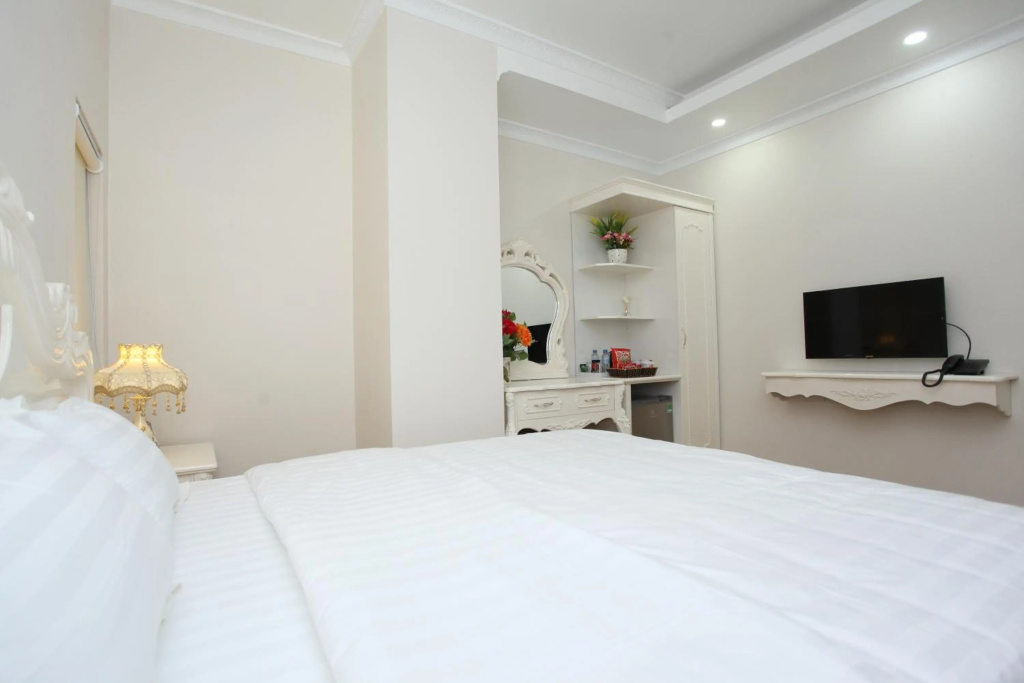 Phoenix Hotel Ha Long — 3
