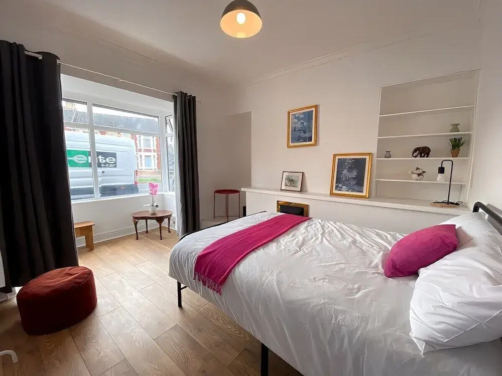 4-bedrooms - Perfect for Those Working in Bridgend