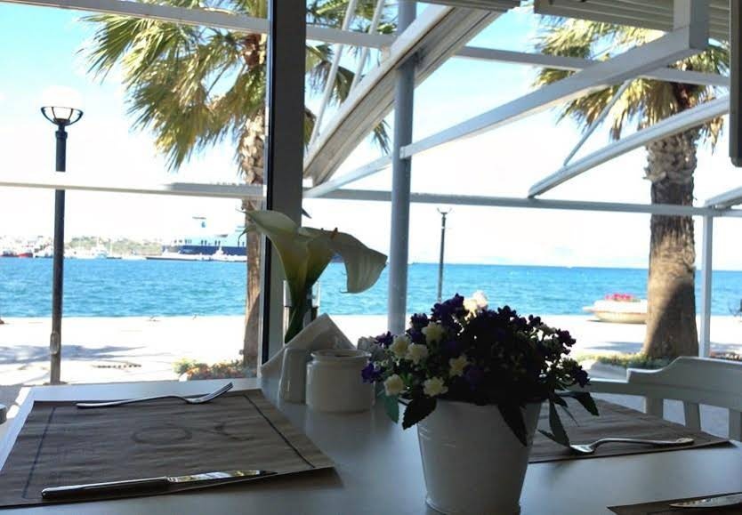 Beach & Waterfront