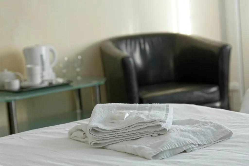 Sand Bay Holiday Village - Chambres
