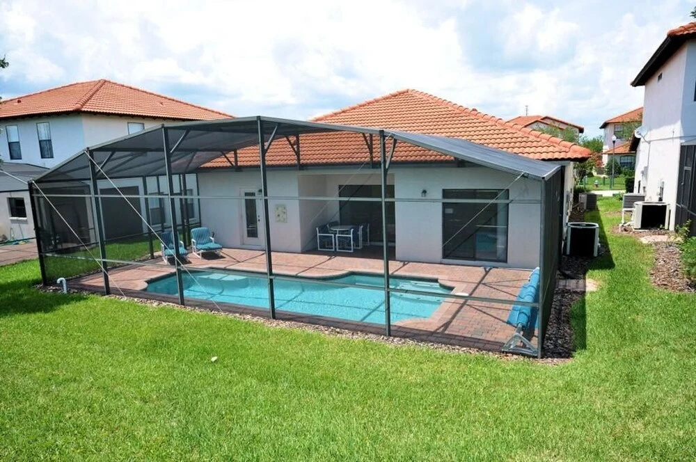 211 High Grove House 4 Bedroom by Florida Star