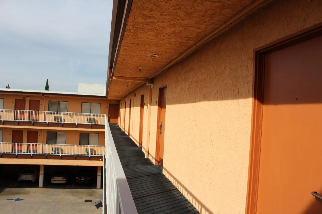 Garvey Inn Hotel - 小台北酒店, Monterey Park — фото