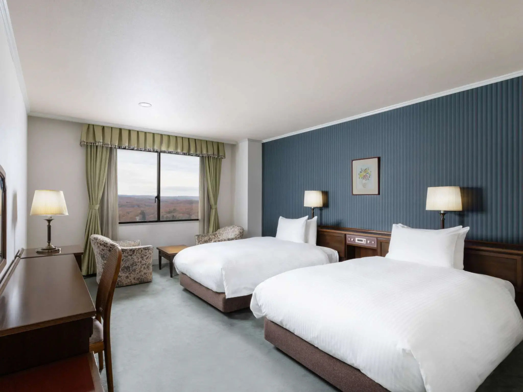 Classic Suite with mountain view