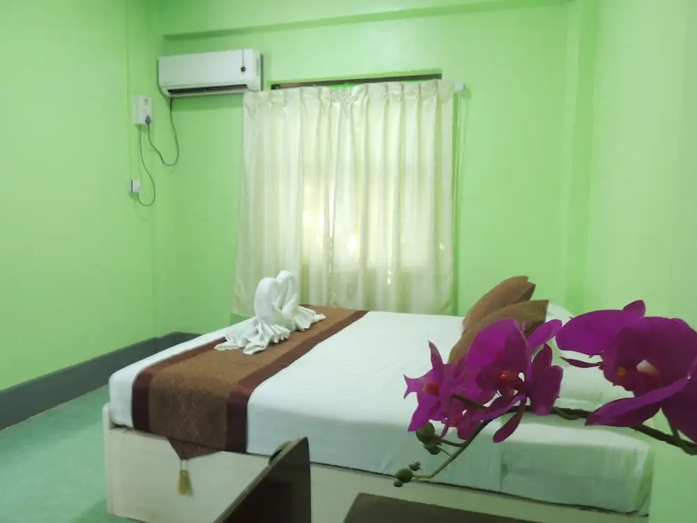 Superior Double room (full double bed)