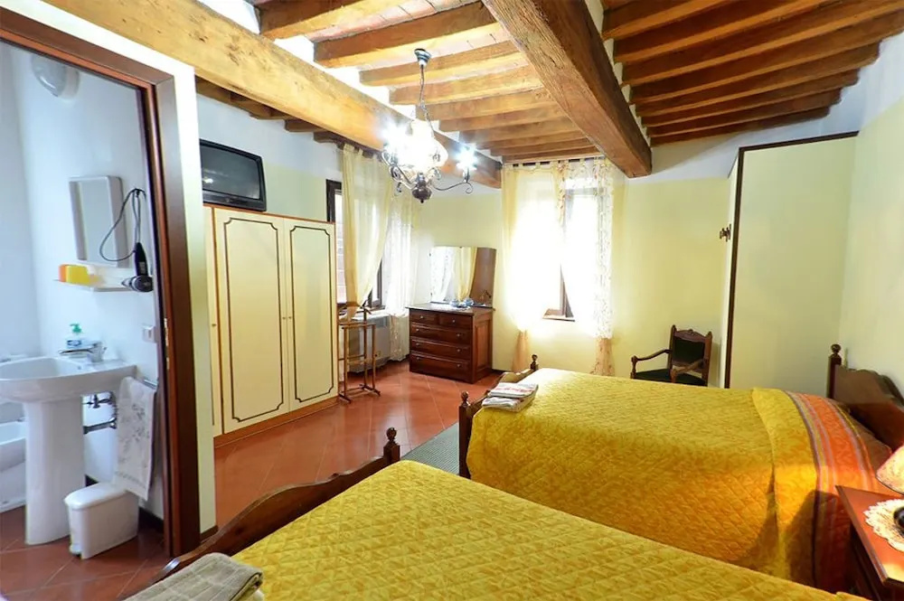 Comfort room