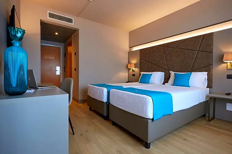 DC Hotel international - Chambres