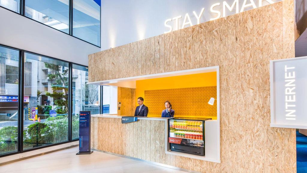 Lobby & Reception