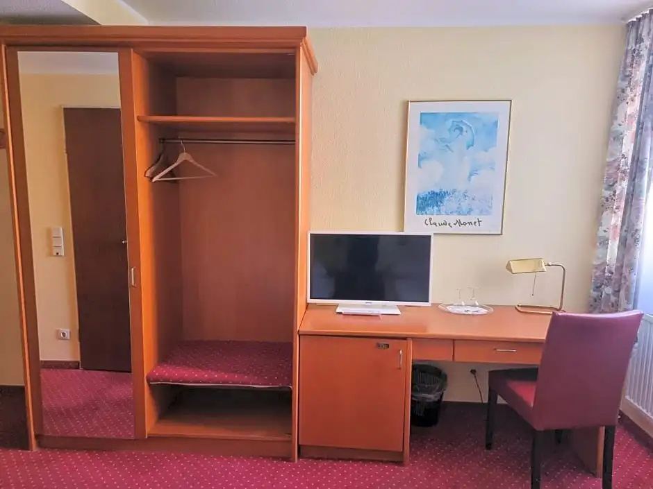 Hotel Mondial - Chambres