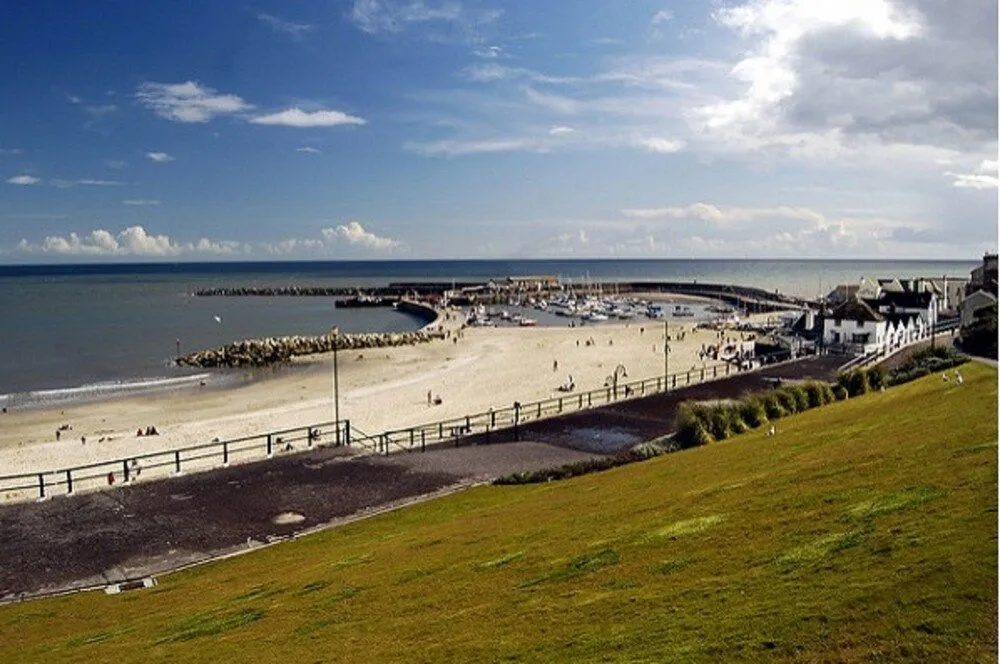 Beach & Waterfront