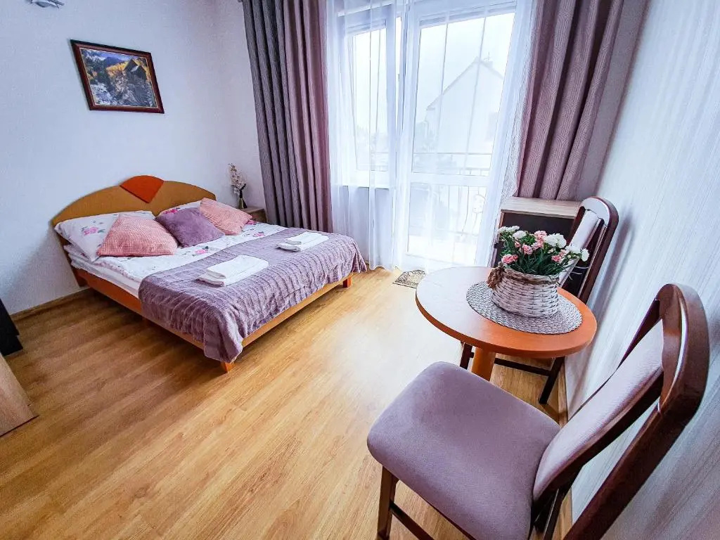 Standard Double room (full double bed)