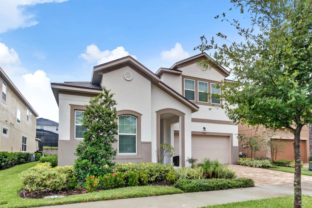 5 Bedrooms / 5.5 Bathrooms / Solara (1760 SP), Kissimmee, US