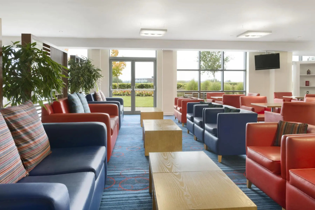 Ramada Encore by Wyndham Doncaster Airport - Général