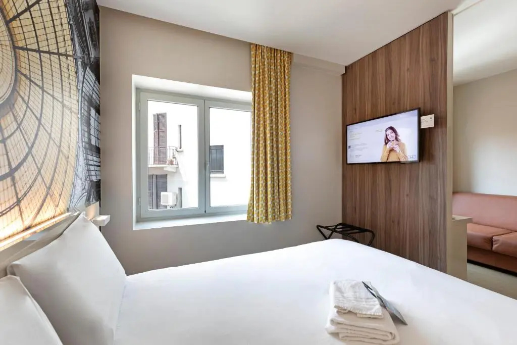 B&B Hotel Milano Central Station - Tap to explore photos