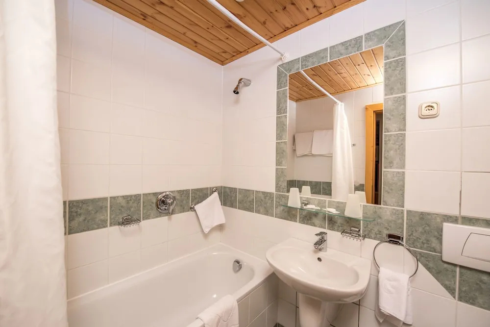 Petnehazy Club Hotel Superior - Chambres