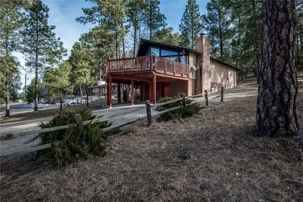 Bear Cave - Two Bedroom Cabin