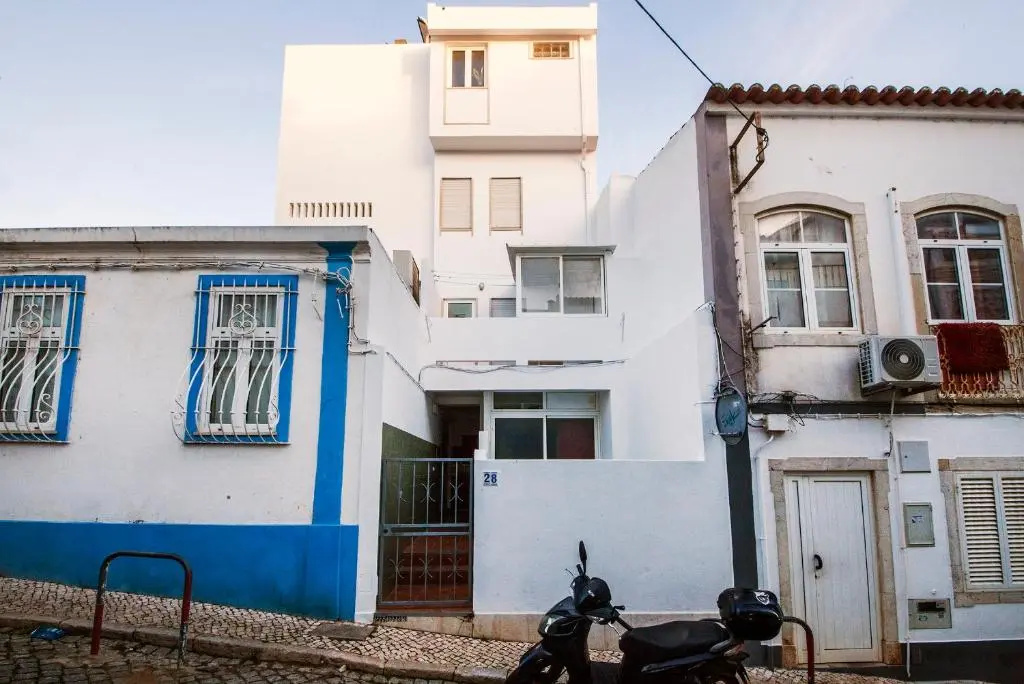 B22 - Rising Sun 2 Bed Flat