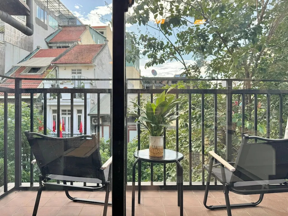The Little Hanoi