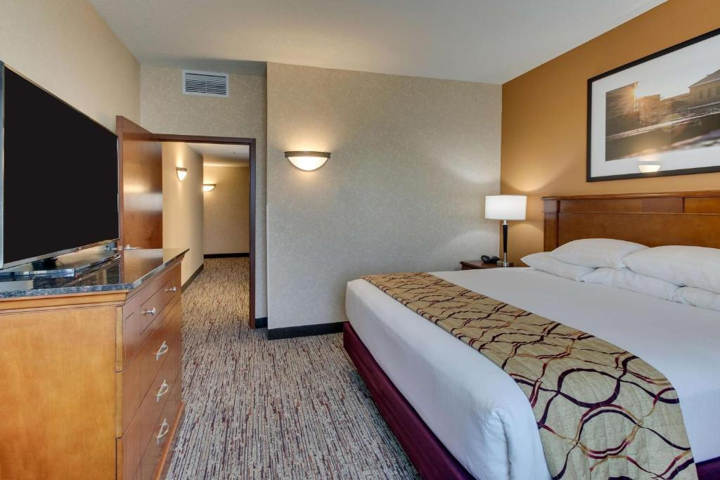Drury Inn & Suites Meridian - Chambres