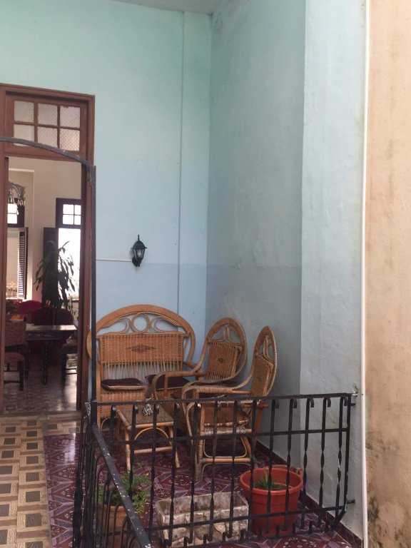 Colonial del Medio