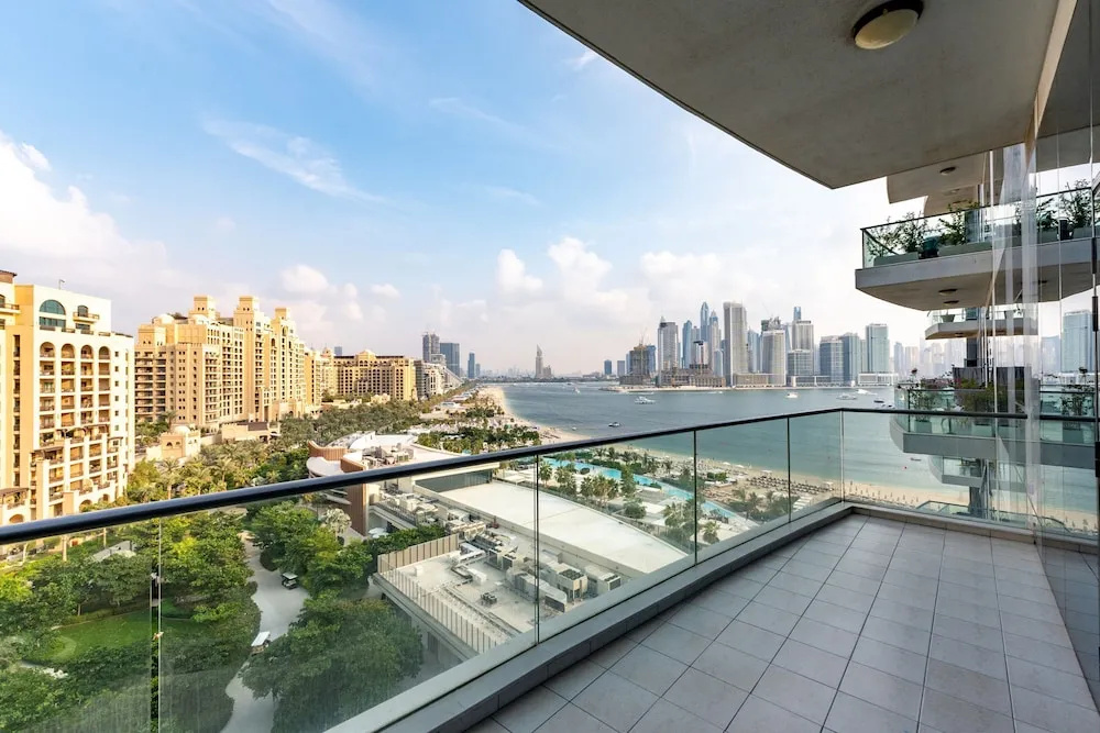 Stunning 3BR at the Palm w Beach Access