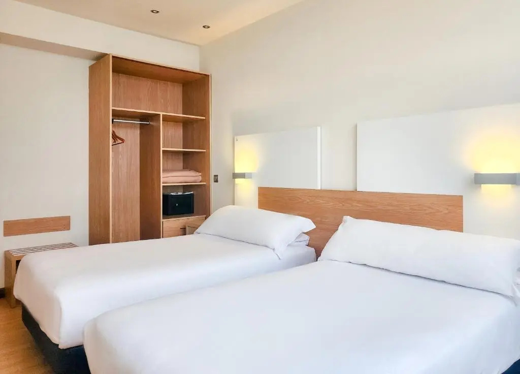 Superior Double room with sea view (twin beds)