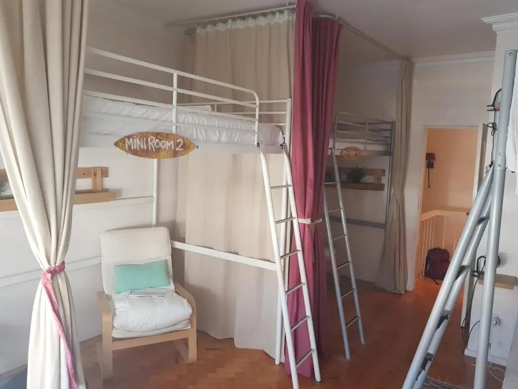 Nesha Guesthouse Lisbon - Chambres