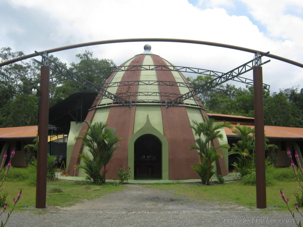 Kayak Lodge