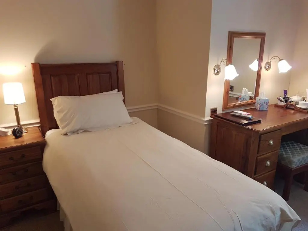 Rose In Vale Country House Hotel - Chambres