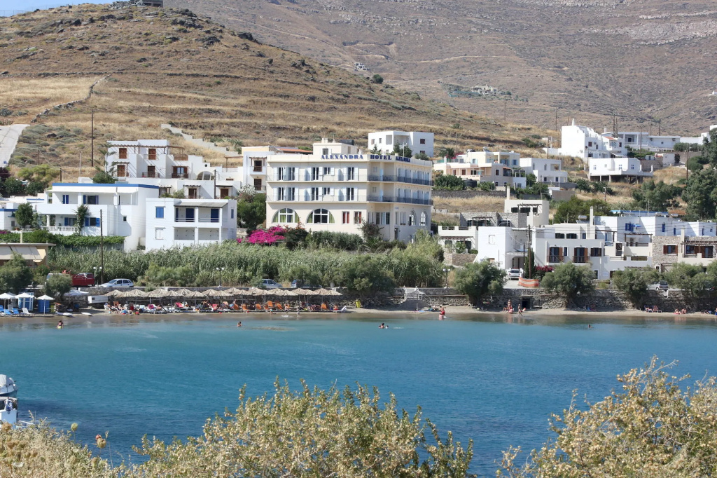 Beach & Waterfront