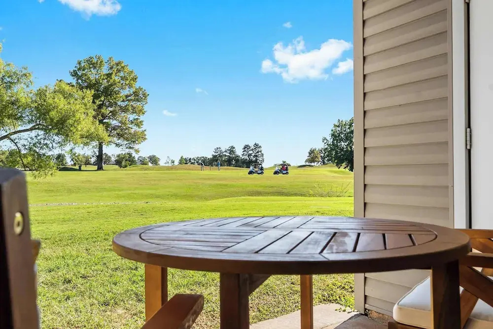Stay & Play Branson Basecamp