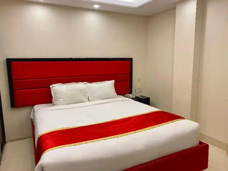 Premier room