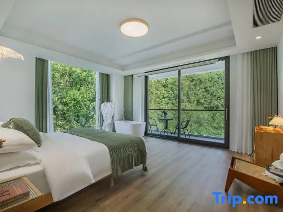 3 Bedrooms Standard room with mountain view
