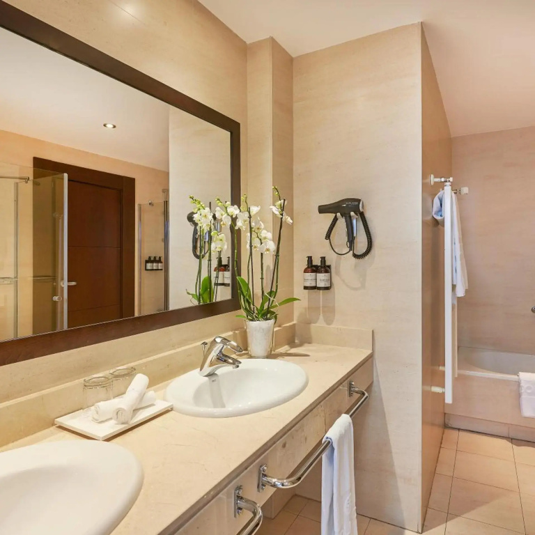 Hotel photo 38