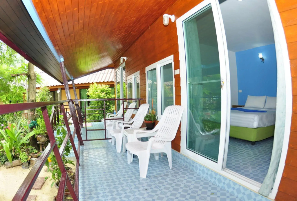 Dee Dee Beach House