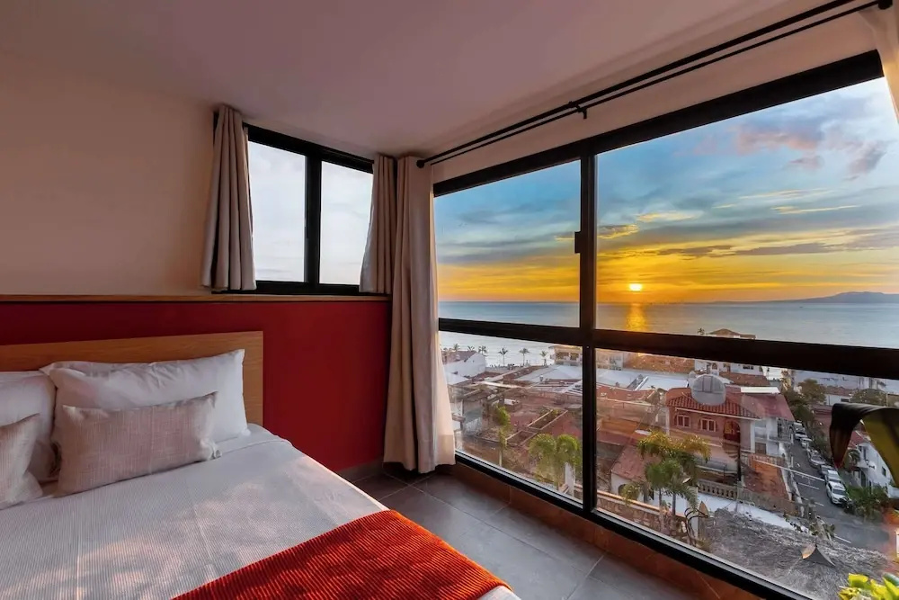 Premium Suite with ocean view