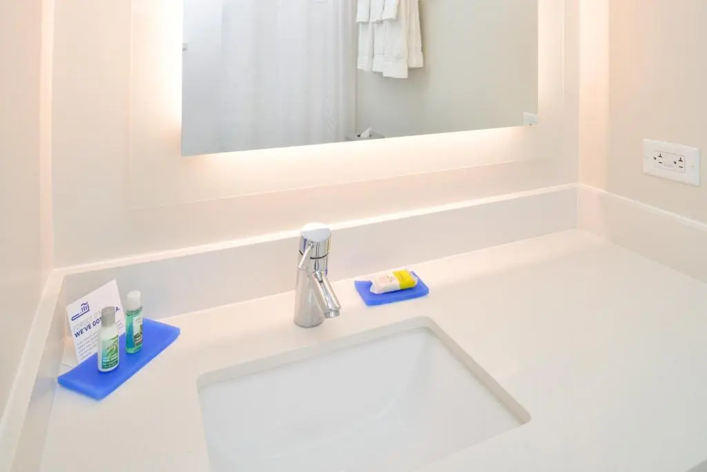 Holiday Inn Express New Orleans - St Charles (ex Modern Hotel) - Chambres