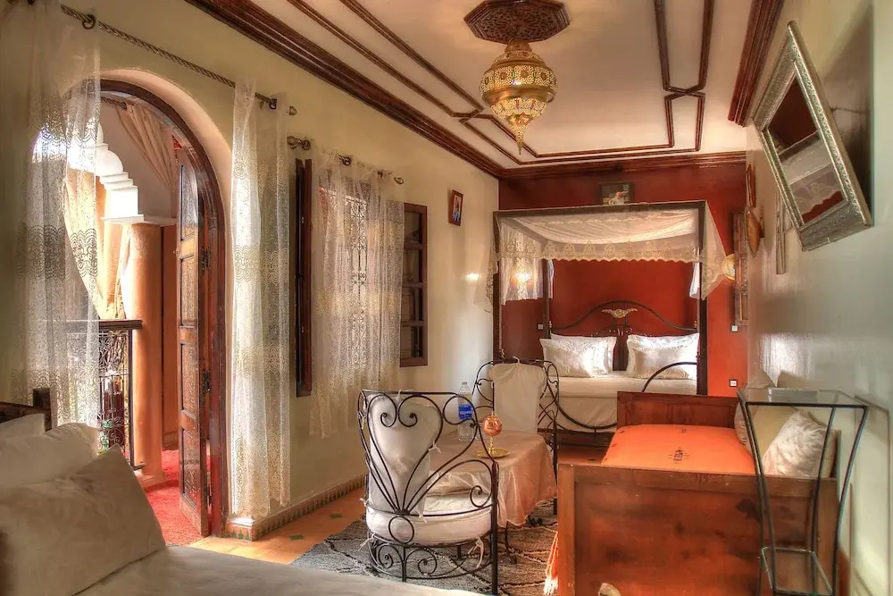 Standard Quadruple room with courtyard view