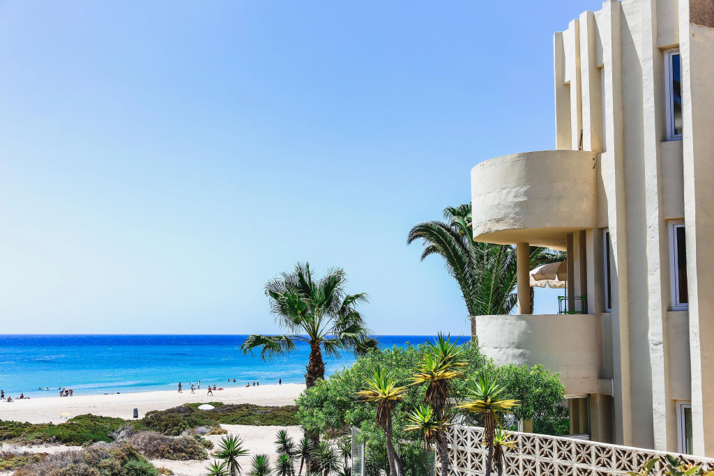 Beach & Waterfront