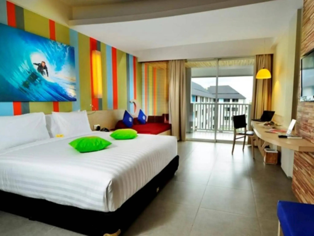 Bliss Surfer Hotel Legian — фото