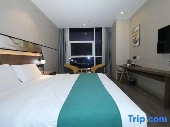 Business Double room (full double bed)