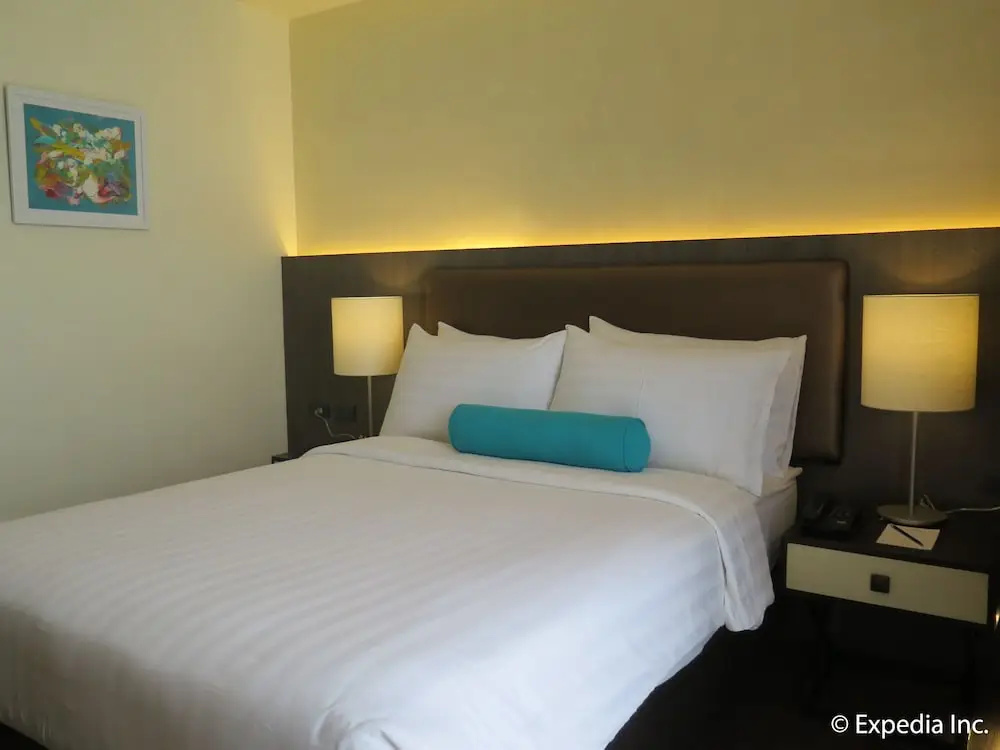 Deluxe Double room (full double bed)