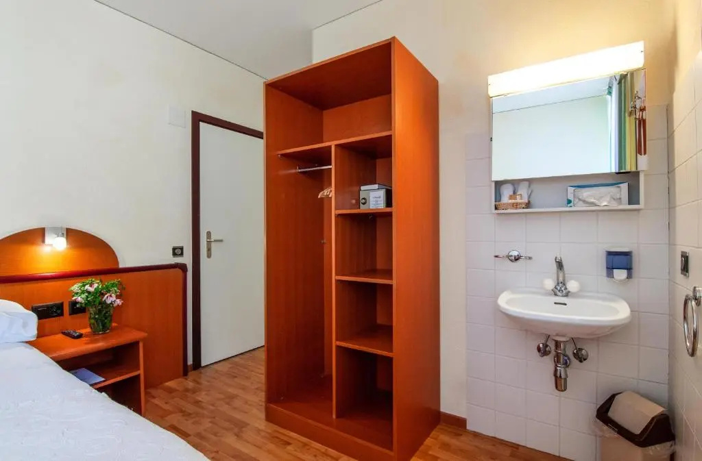 Tailormade Hotel AL GIARDINETTO Biasca - Chambres
