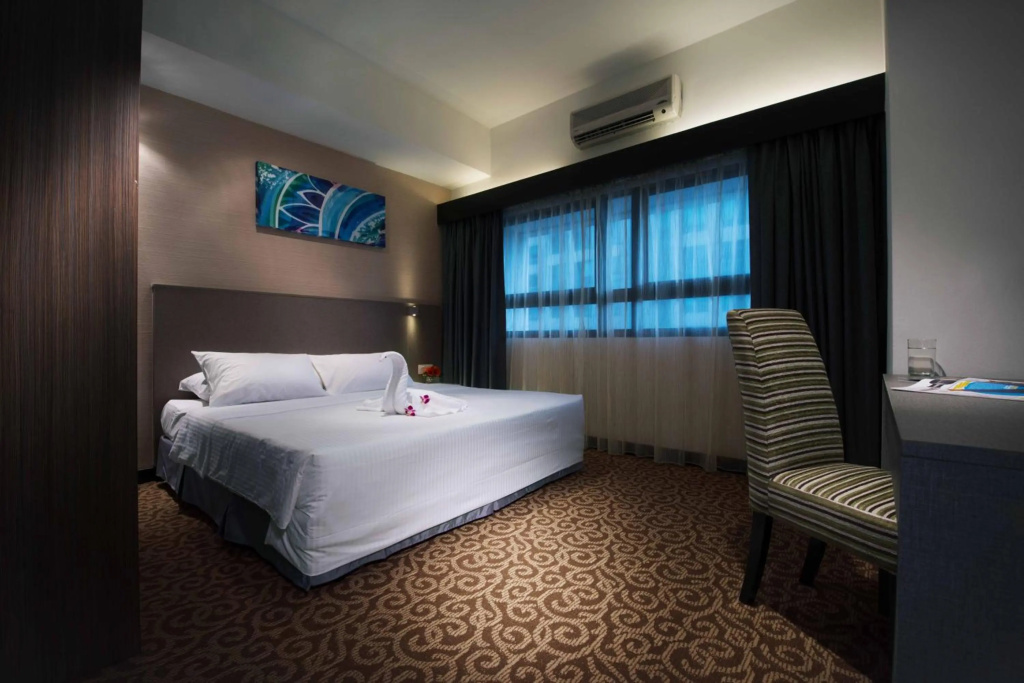 Crown Regency Serviced Suites — фото