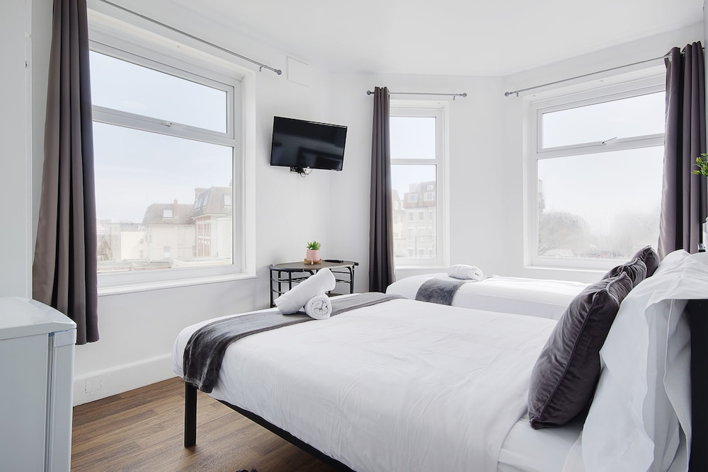 Azure Beach Hotel - Chambres