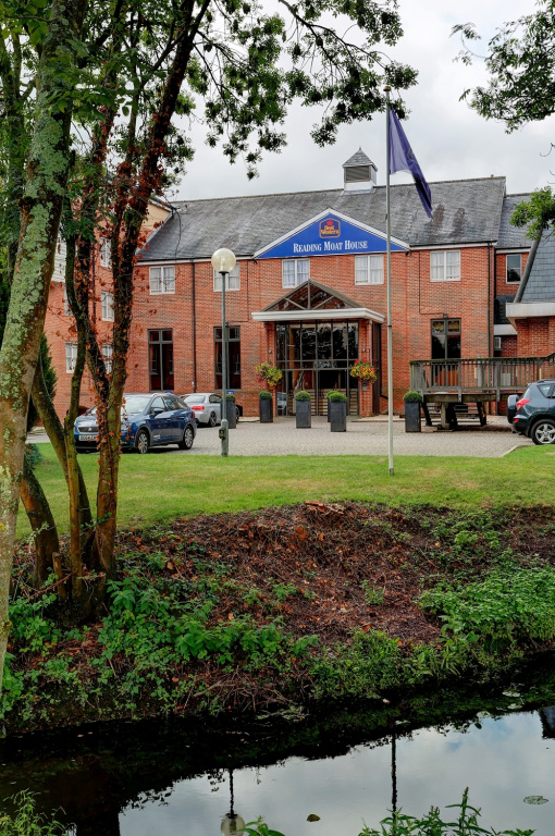 Doubletree By Hilton Reading M4 J10