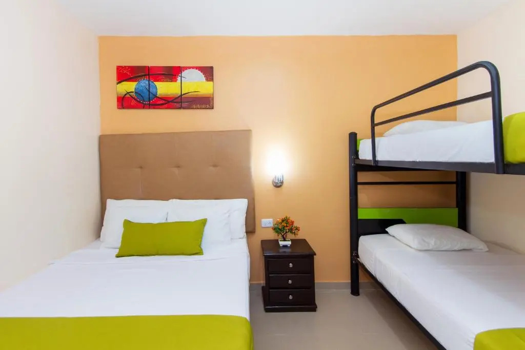 Hotel Azuan Suites By Geh Suites - Chambres