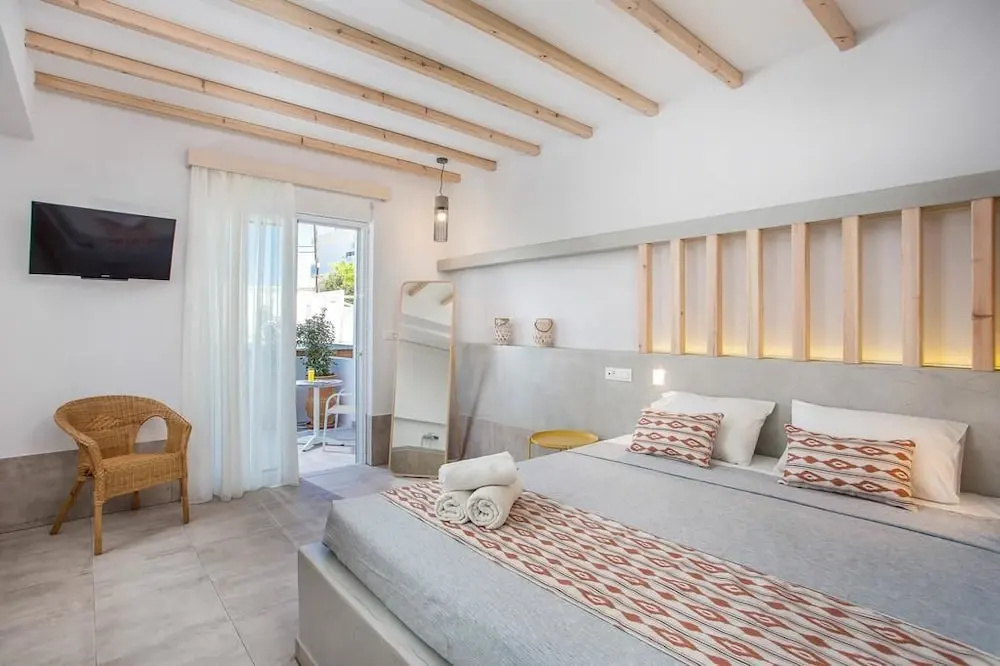 Deluxe Suite with balcony